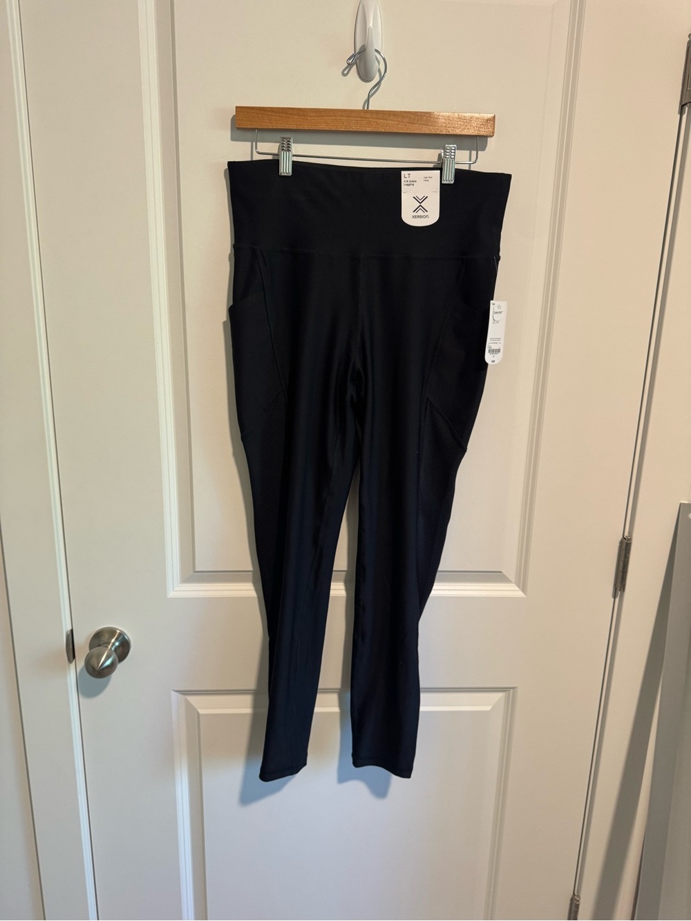 Xersion Black High-Rise Pocketed Leggings